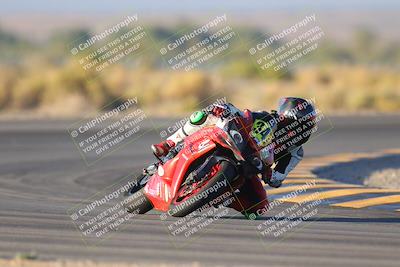 media/Nov-19-2023-CVMA (Sun) [[1f3d1b7ccb]]/Race 17 Amateur Supersport Middleweight/